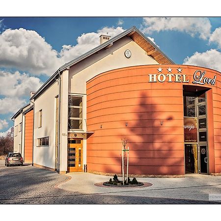 Hotel Lord Krosno Buitenkant foto